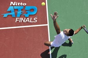 Tennista in azione con il logo Nitto ATP Finals.