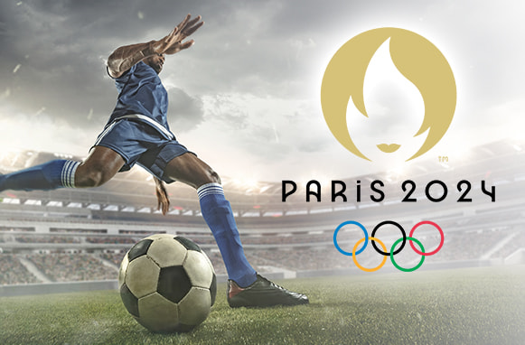 Calciatore e logo Olimpiadi Parigi 2024