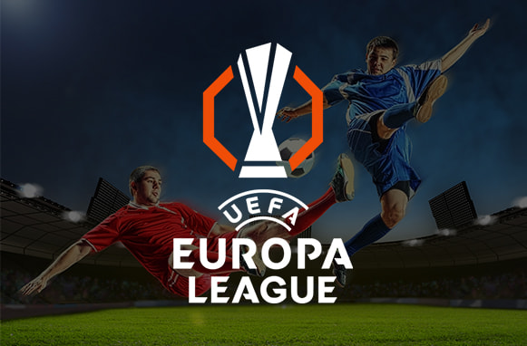 Logo UEFA Europa League e calciatori in azione