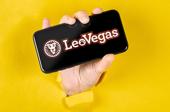 Cover smartphone con logo di LeoVegas 